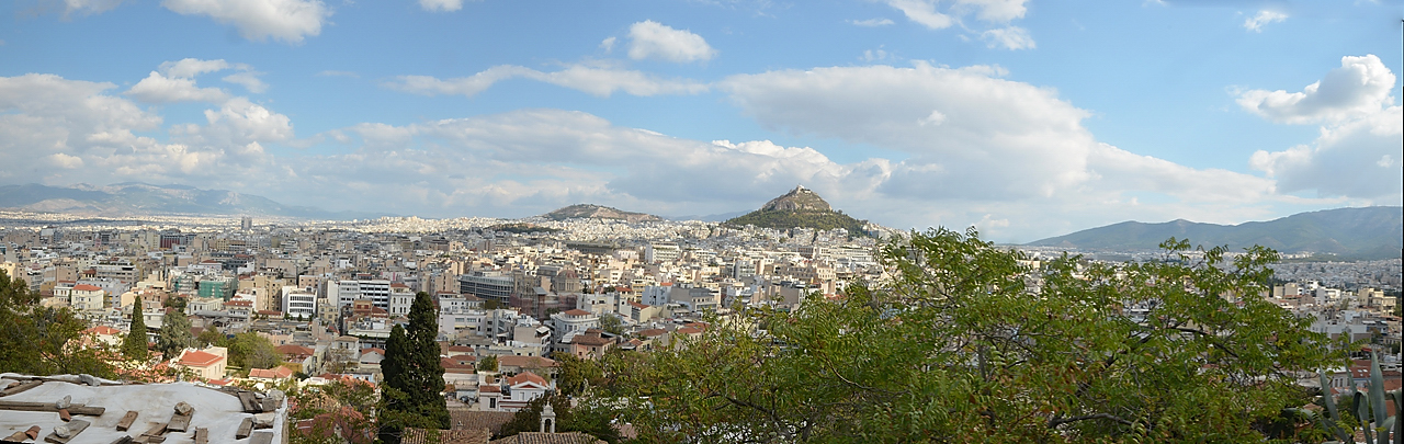 Isola-Kriti-2012-10-21-113-15-pano-better.jpg - A panorama of the northern parts of Athens made with Autostich from 3 photos